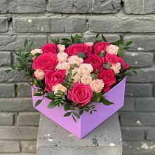 Цветочная композиция из Розы в коробке #REPLACE_PRED# Семендере