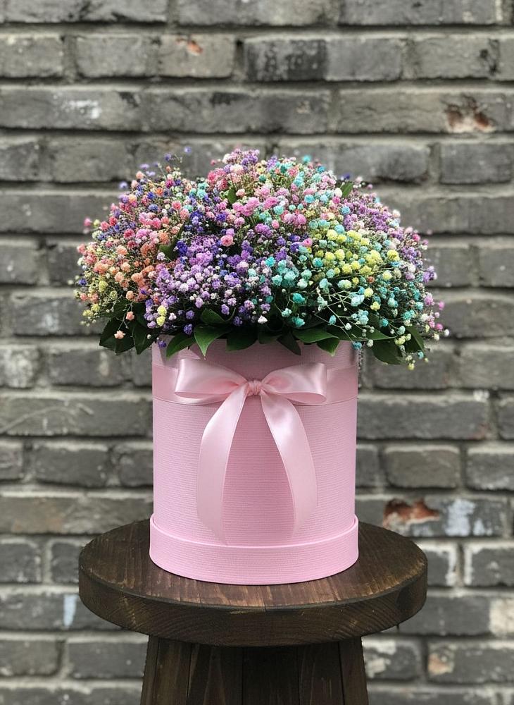Цветочная композиция из Гипсофила и Розы в шляпной коробке в Семендере
