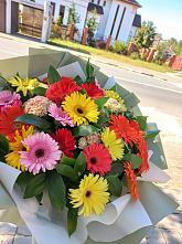 Букет цветов из:  Герберы #REPLACE_PRED# Семендере