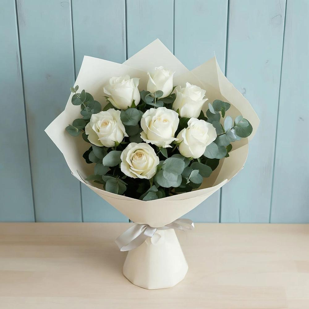 Букет Белые розы в Эвкалипте в Семендере