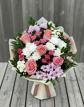 Букет цветов из:  Альстромерии, Гвоздики, Розы и Хризантемы в Семендере