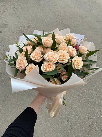 Букет Кремовые розы Латте в Семендере