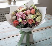 Букет цветов из:  Розы, Лизиантусы и Гвоздики #REPLACE_PRED# Семендере