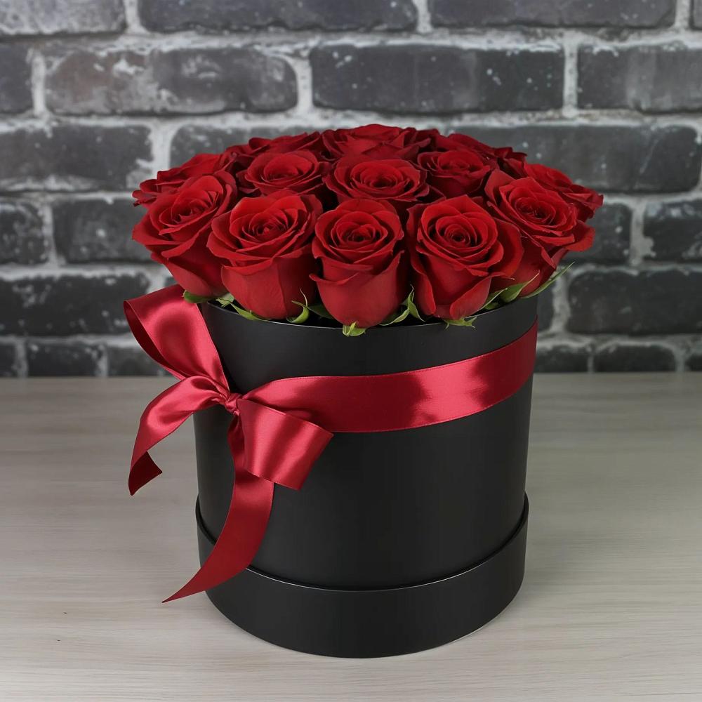 Цветочная композиция из Розы в шляпной коробке в Семендере