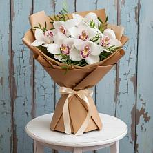 Букет цветов из:  Орхидеи и Розы в Семендере